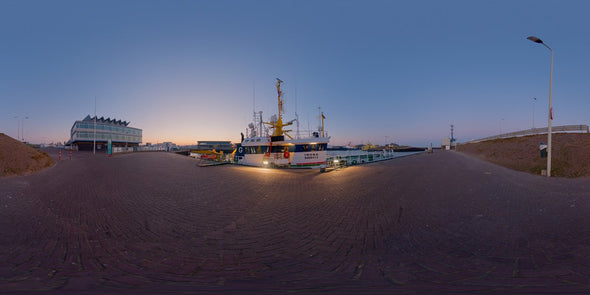 Dutch Free 360° HDRI – 002 | Harbour scene with boats panoramic version 002b